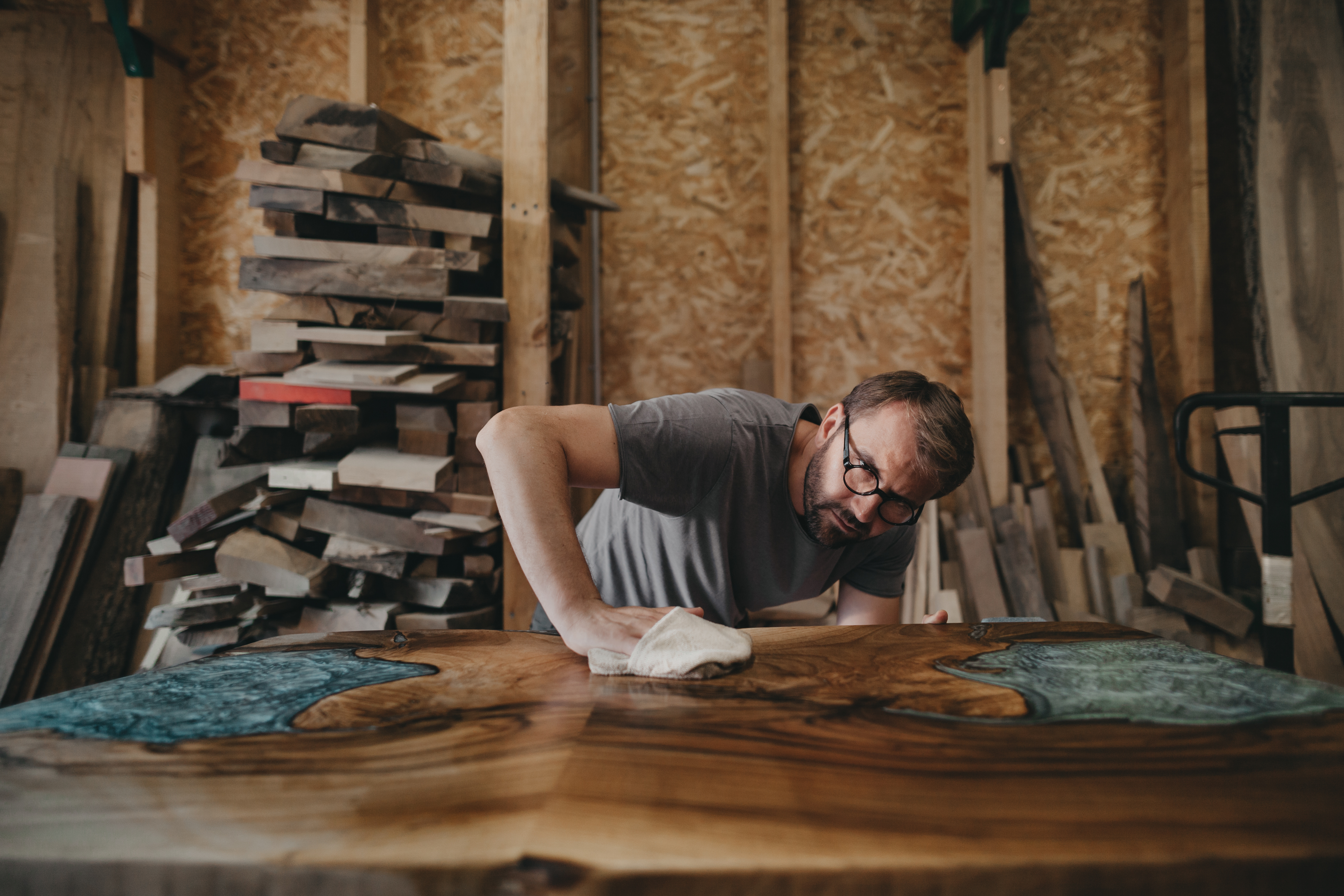 Sanding table